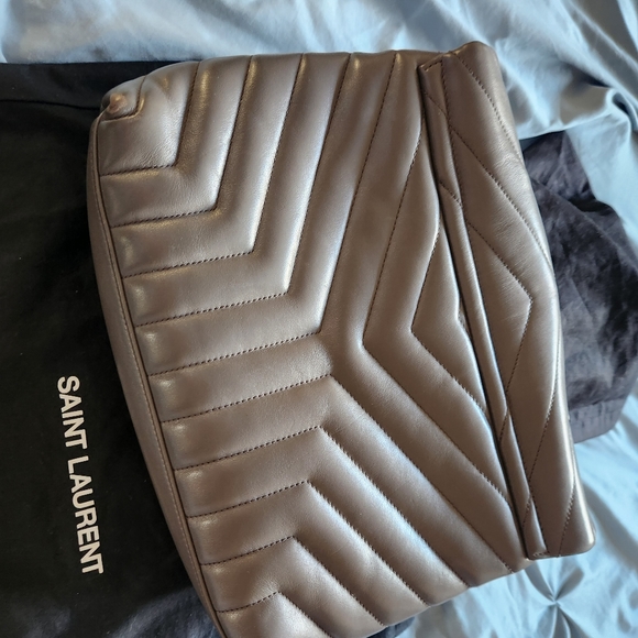 AUTHENTIC YSL LARGE GREY LOU with verificatiob - Picture 3 of 8
